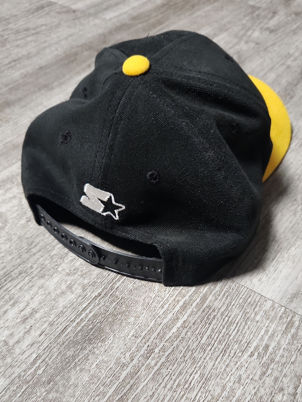 Vintage STARTER Pittsburgh Penguins Snapback Hat - Picture 2 of 4